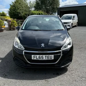 2015 Peugeot 208 1.6 HDi 5-door hatchback - Image 7