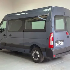 2025 Renault Master 2.3 dCi ENERGY 35 Start Quickshift FWD MWB Medium Roof Euro 6 (s/s) 4dr PANEL - Image 6