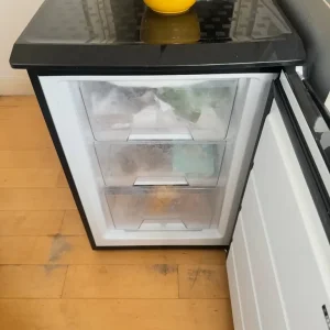 Undercounter freezer - Image 2