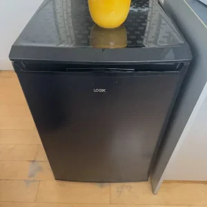 Undercounter freezer