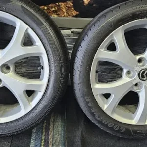 Mazda Genuine 17-inch alloy wheels with 5 tyres - Image 3