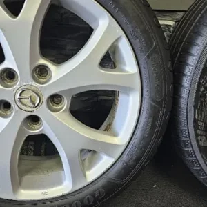Mazda Genuine 17-inch alloy wheels with 5 tyres - Image 6