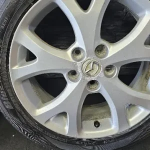 Mazda Genuine 17-inch alloy wheels with 5 tyres - Image 7