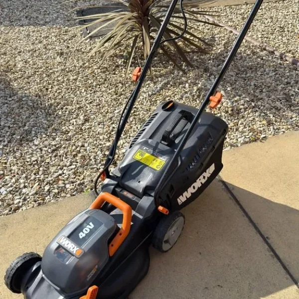 WORX Cordless 34cm Lawn Mower