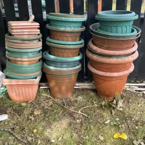 Free plant pots
