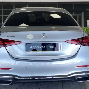 2024 Mercedes-Benz C300e AMG Line 4-door saloon - Image 4