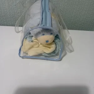 Play bear with a blanket - Image 2