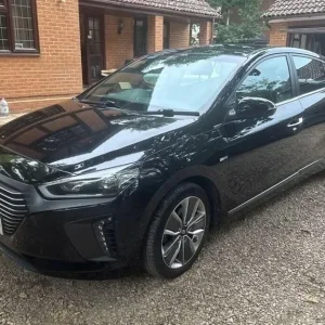 2017 Hyundai IONIQ 1.6 h-GDi Premium SE DCT Euro 6 Hybrid Hatchback - Image 2