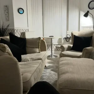Beige sofa suite - Image 5