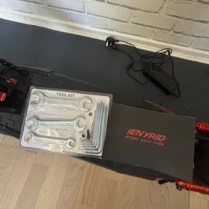 Iyenyrid e-scooter with XL battery - Image 3