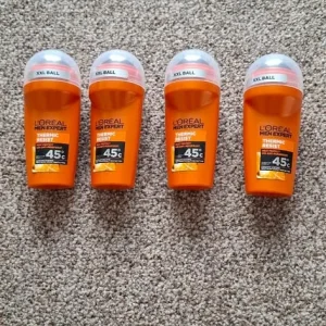 4 L'Oréal Men Expert Roll-On Deodorants