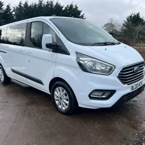 2020 Ford Tourneo Custom 320 ZETEC ECOBLUE L2 Minibus Diesel Manual - Image 2