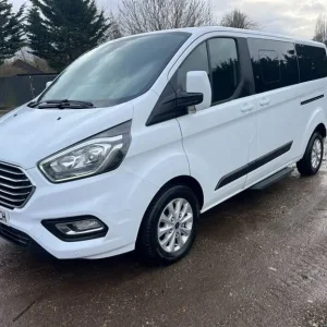 2020 Ford Tourneo Custom 320 ZETEC ECOBLUE L2 Minibus Diesel Manual - Image 4