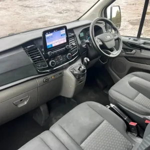2020 Ford Tourneo Custom 320 ZETEC ECOBLUE L2 Minibus Diesel Manual - Image 7