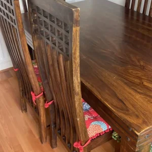 Dining table and 6 chairs - Image 3