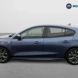 2023 Ford Focus 1.0 EcoBoost ST-Line 5dr Hatchback Petrol Manual - Image 4