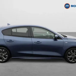 2023 Ford Focus 1.0 EcoBoost ST-Line 5dr Hatchback Petrol Manual - Image 8