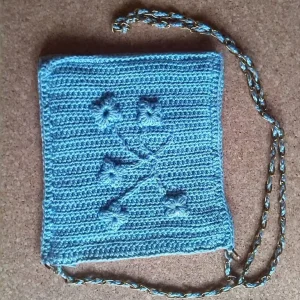 Vintage 1960s Knitted Shoulder Bag With Brass Chain Strap - Image 2