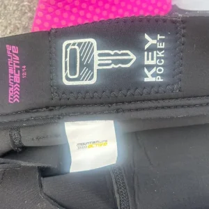 wet suit , black and pink - Image 2