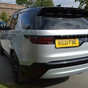 2021 Land Rover Discovery 3.0 D300 MHEV R-Dynamic HSE SUV 5dr Diesel Auto 4WD Euro 6 (s/s) - Image 8