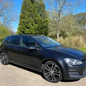 Volkswagen Golf Automatic 2.0 TDI Diesel with Full Service History and 12 Months MOT - Image 2