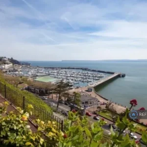 1 bedroom flat with sea views in Bayfort Mansions - Image 3