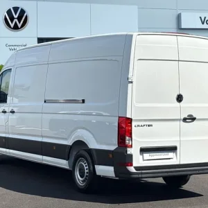 2025 Volkswagen Crafter PV 2.0 TDI 140PS CR35 LWB Commerce Auto Van Diesel Automatic - Image 2