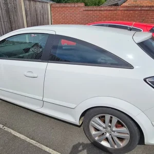 2009 Vauxhall Astra 1.4 3-door hatchback - Image 6
