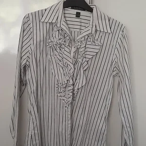 Ralph Lauren blouse and Ted Baker cream dress - Image 2