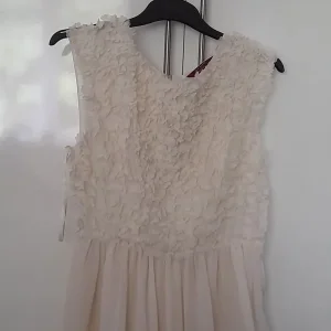 Ralph Lauren blouse and Ted Baker cream dress - Image 5