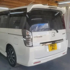 Honda Stepwagon Spada Cool Spirit 2.0 Petrol Auto 8-Seater White 2014 - Image 2