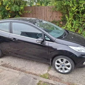 Ford Fiesta Hatchback 2011 Manual 3 Doors - Image 2