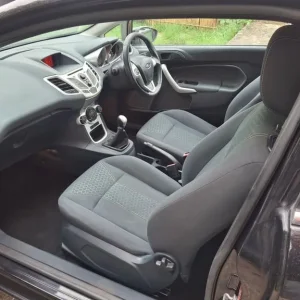 Ford Fiesta Hatchback 2011 Manual 3 Doors - Image 5