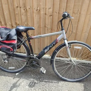 His & Hers Apollo Hybrid Bikes – Comfort Series – Hardly Used - Image 2