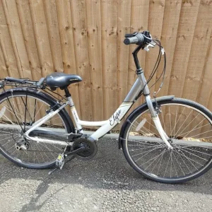 His & Hers Apollo Hybrid Bikes – Comfort Series – Hardly Used