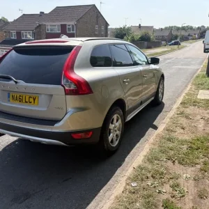 2011 Volvo XC60 2.0 D3 DRIVe SE Euro 5 (s/s) 5dr Diesel - Image 4