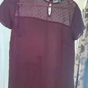 Women's maroon and purple top