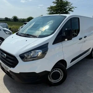 2018 Ford Transit Custom 2.0 EcoBlue Panel Van - Image 3