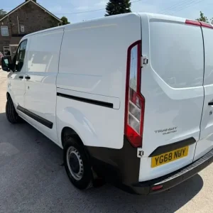 2018 Ford Transit Custom 2.0 EcoBlue Panel Van - Image 5