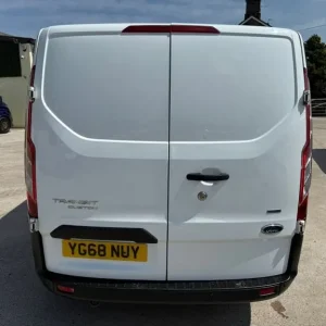 2018 Ford Transit Custom 2.0 EcoBlue Panel Van - Image 7