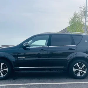 2014 Ssangyong Rexton W 2.0L manual 4x4 - Image 4