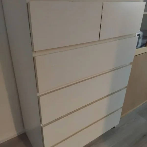 Chest drawers