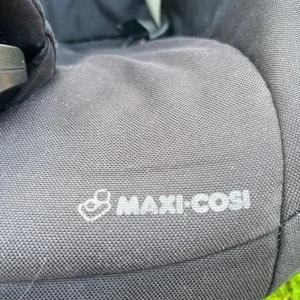 Maxi Cosy Pearl 2 seat and base - Image 2