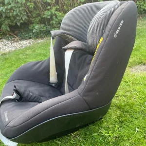 Maxi Cosy Pearl 2 seat and base - Image 4