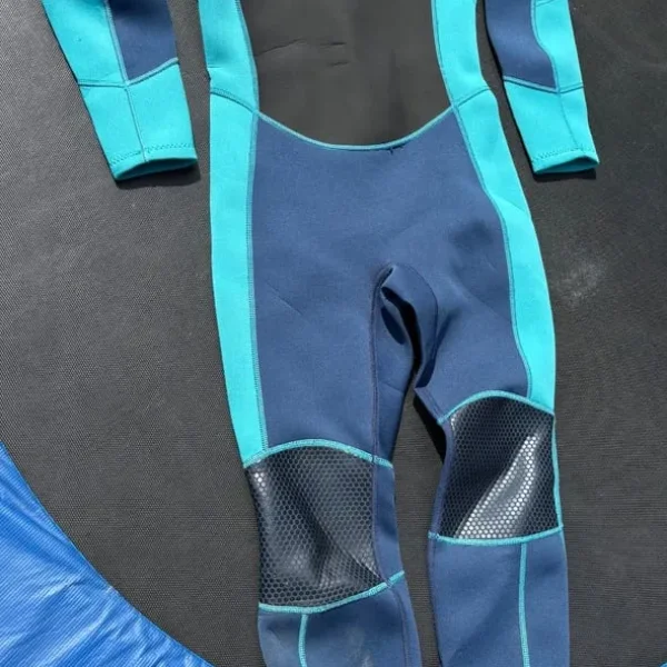 Mountain Warehouse Full Length Kids Wetsuit 11-12 years