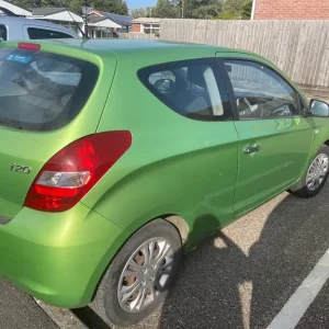 Hyundai i20 hatchback 2009 manual 1248cc 3-door - Image 5