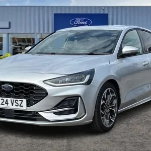 2024 Ford Focus 1.0 EcoBoost Hybrid ST-Line X 5-door Manual - Image 5