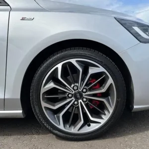 2024 Ford Focus 1.0 EcoBoost Hybrid ST-Line X 5-door Manual - Image 8