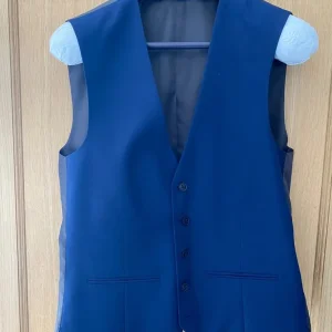 Suit - Image 3