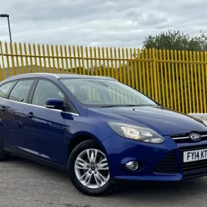 2014 Ford Focus 1.6T EcoBoost Titanium Navigator Euro 5 5-door hatchback petrol manual